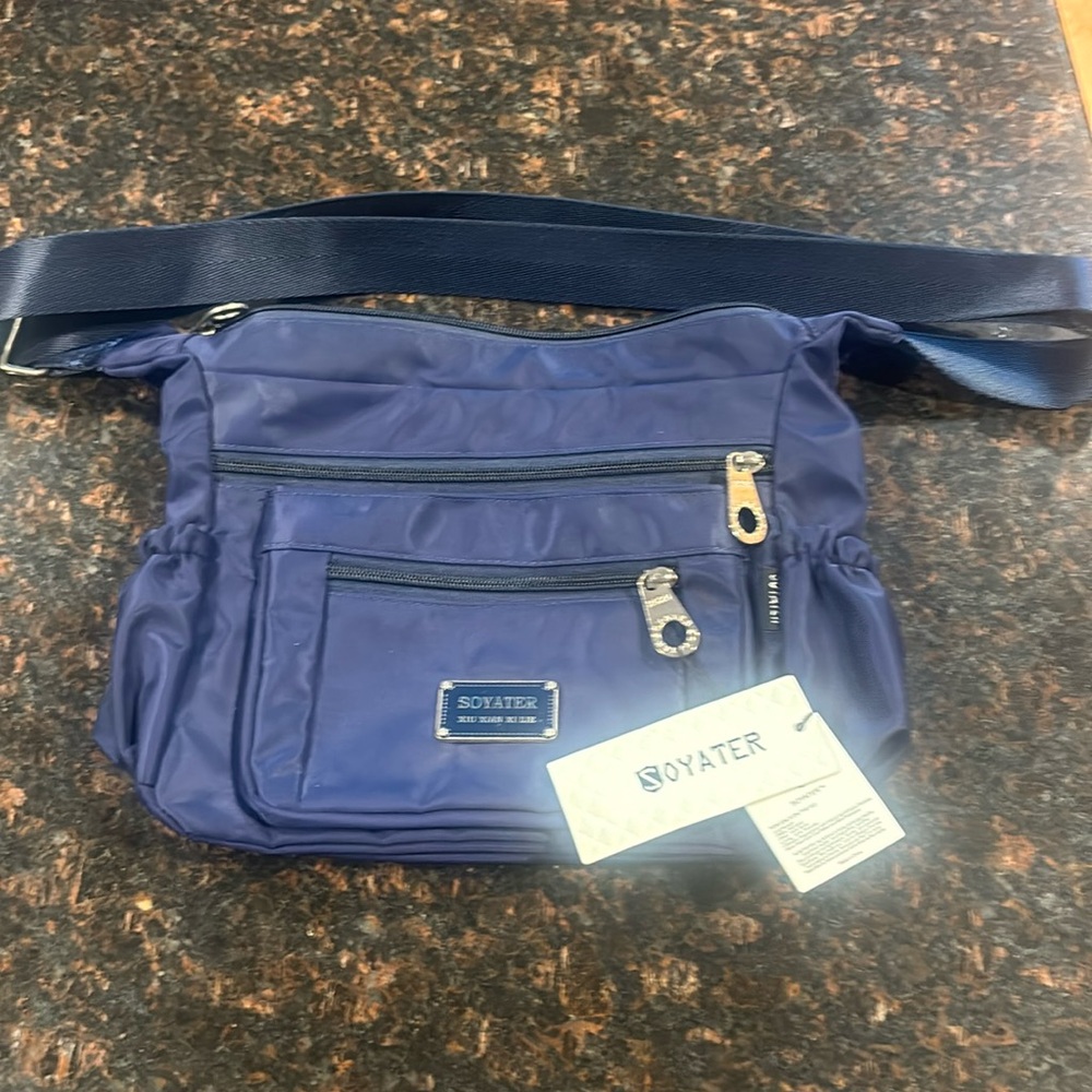 🎈NWT Soyater cross bag easy to clean navy bl water resistant ultimate organizer